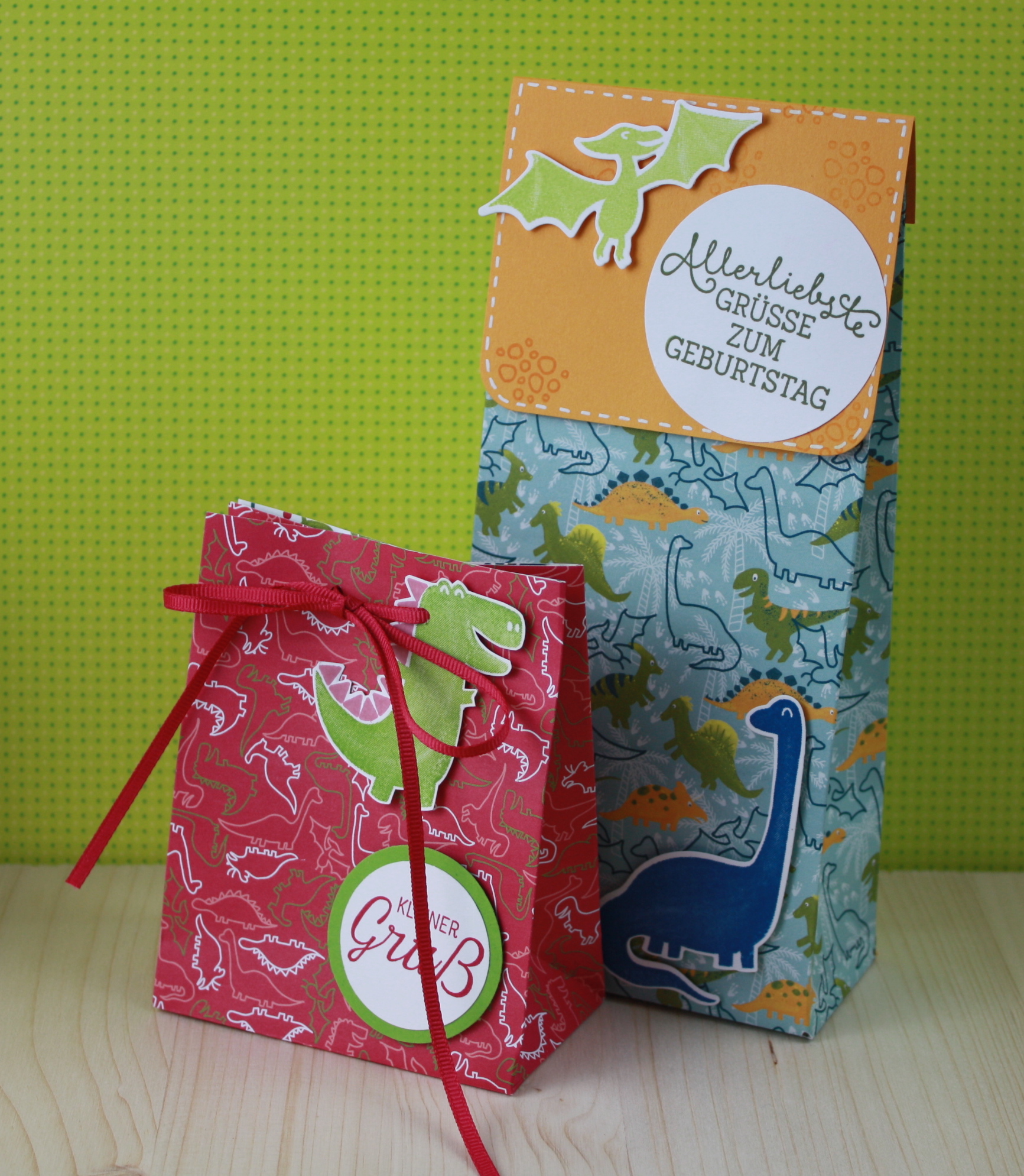 Dino Tutenschachtel.jpg